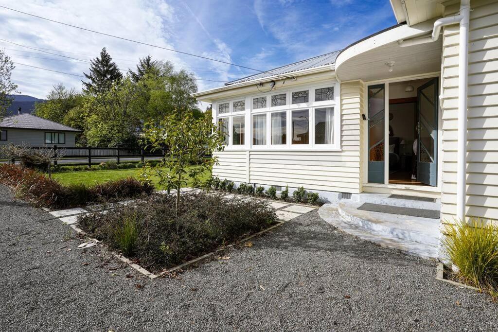 Villa Morgan'S Treasure Hanmer Springs Exterior foto